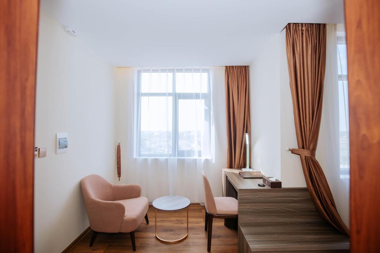Thong Do Hotel Vinh Exterior photo